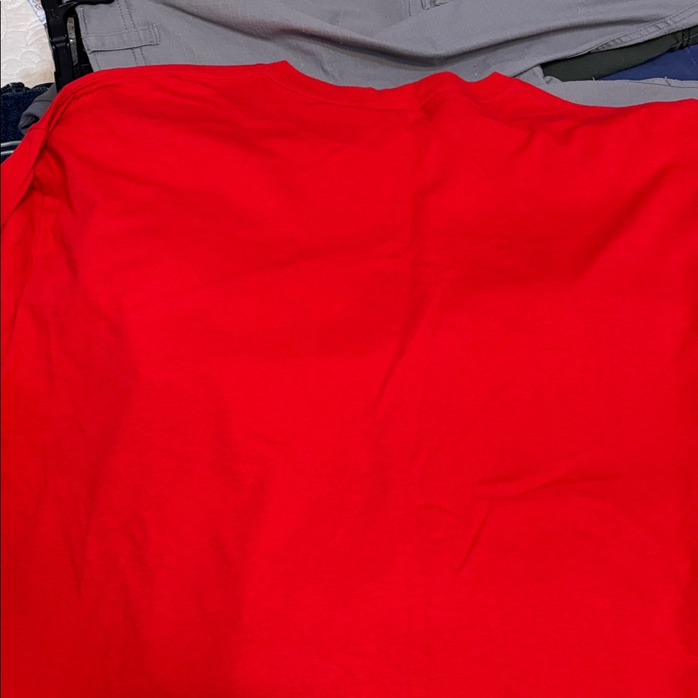 Peanuts Red Holiday ladies T-Shirt - Picture 2 of 4